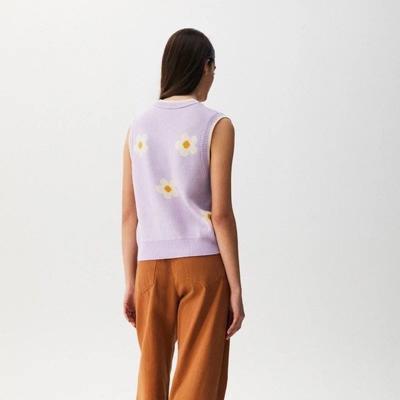 Pull&Bear Purple Floral Knit Sweater Vest - Picture 2 of 5